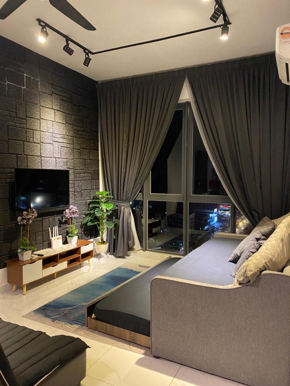 Niks Troika Homestay كوتا بْهارو المظهر الخارجي الصورة